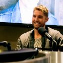 In the Midst of His 1st Headlining Tour, Brett Young Is “Connecting” With the Crowd